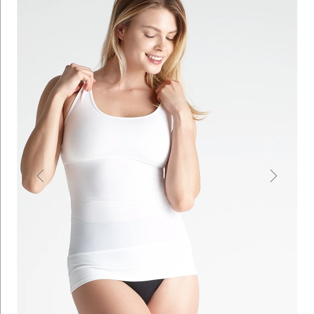 Yummie by heather Thomson Pearl Scoop Neck NWT